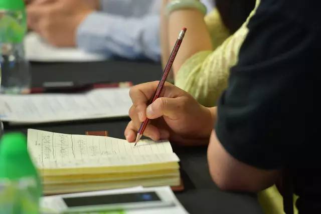 行業(yè)專家共話區(qū)塊鏈時(shí)代：新的機(jī)會(huì)在哪里? | 2017長(zhǎng)江商學(xué)院區(qū)塊鏈金融與技術(shù)創(chuàng)新論壇鮮貨速遞